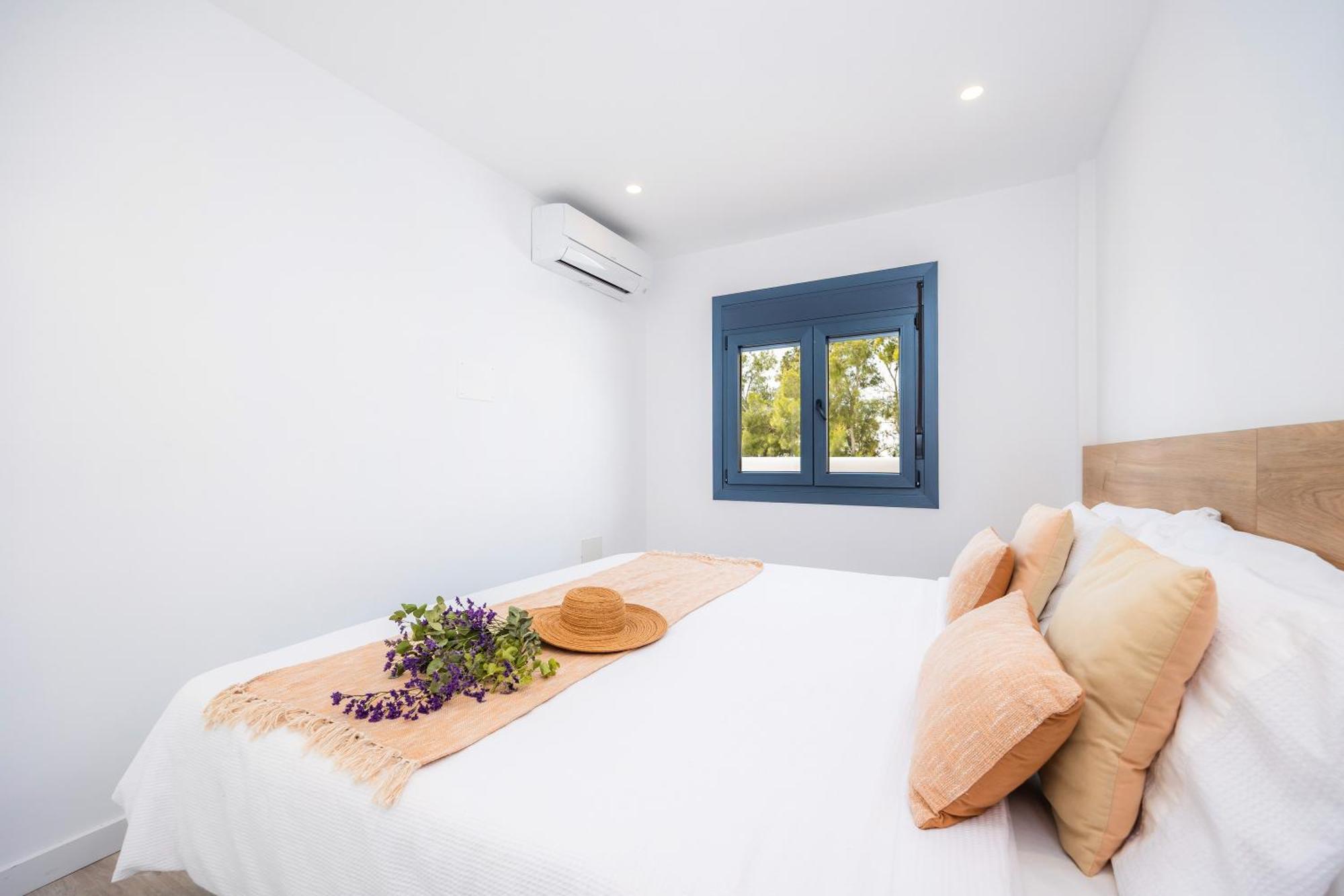 White Suites 3 Кала де Ор Экстерьер фото